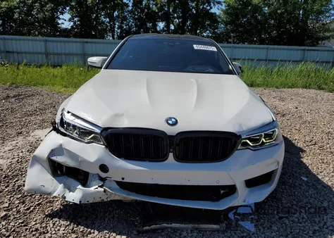 2019 BMW M5 z USA, uszkodzony, nr VIN WBSJF0C5XKB284232
